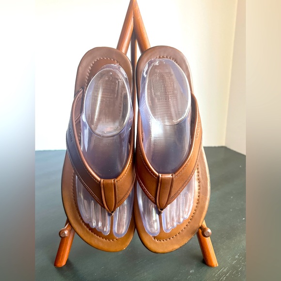 Coach Parker VTG Men’s Brown Leather Flip Flops. Sz 8M - Picture 2 of 10